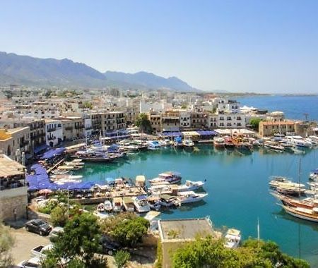 Kyrenia British Harbour Hotel Exteriör bild