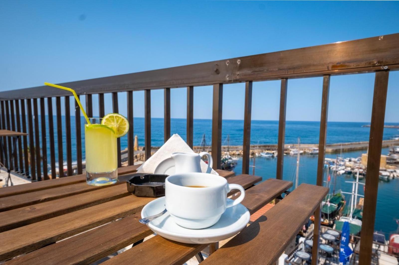 Kyrenia British Harbour Hotel Exteriör bild
