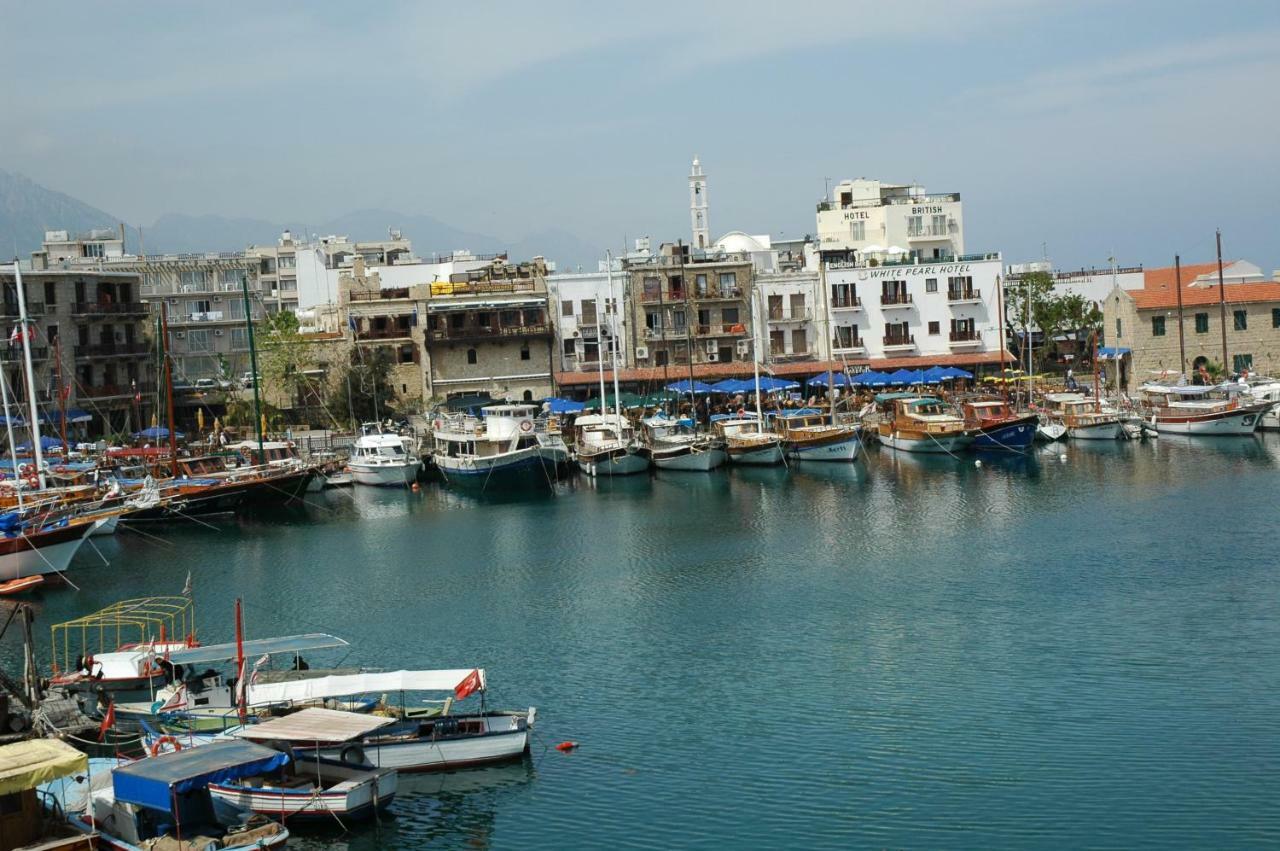 Kyrenia British Harbour Hotel Exteriör bild