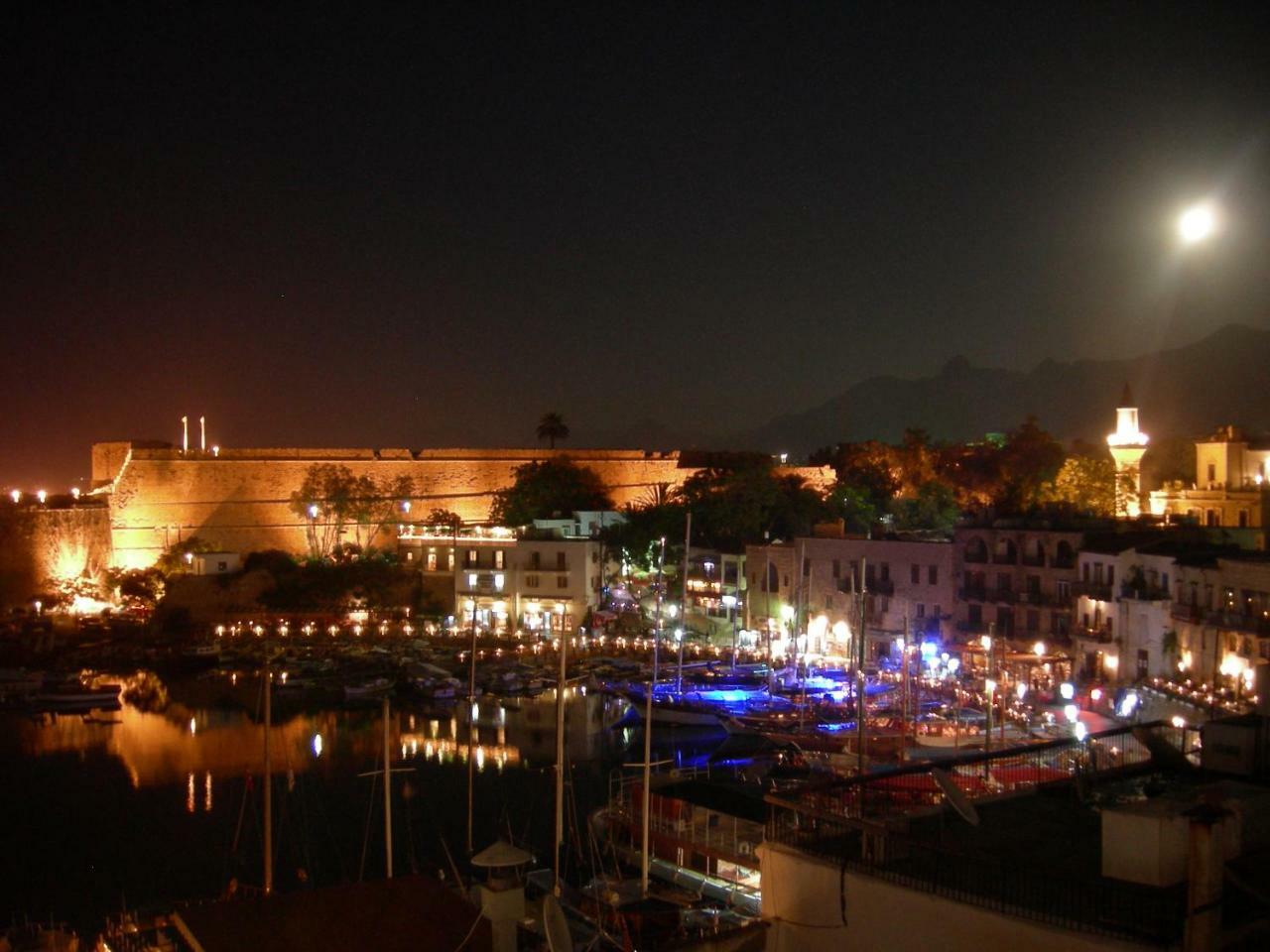 Kyrenia British Harbour Hotel Exteriör bild