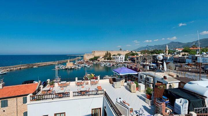 Kyrenia British Harbour Hotel Exteriör bild